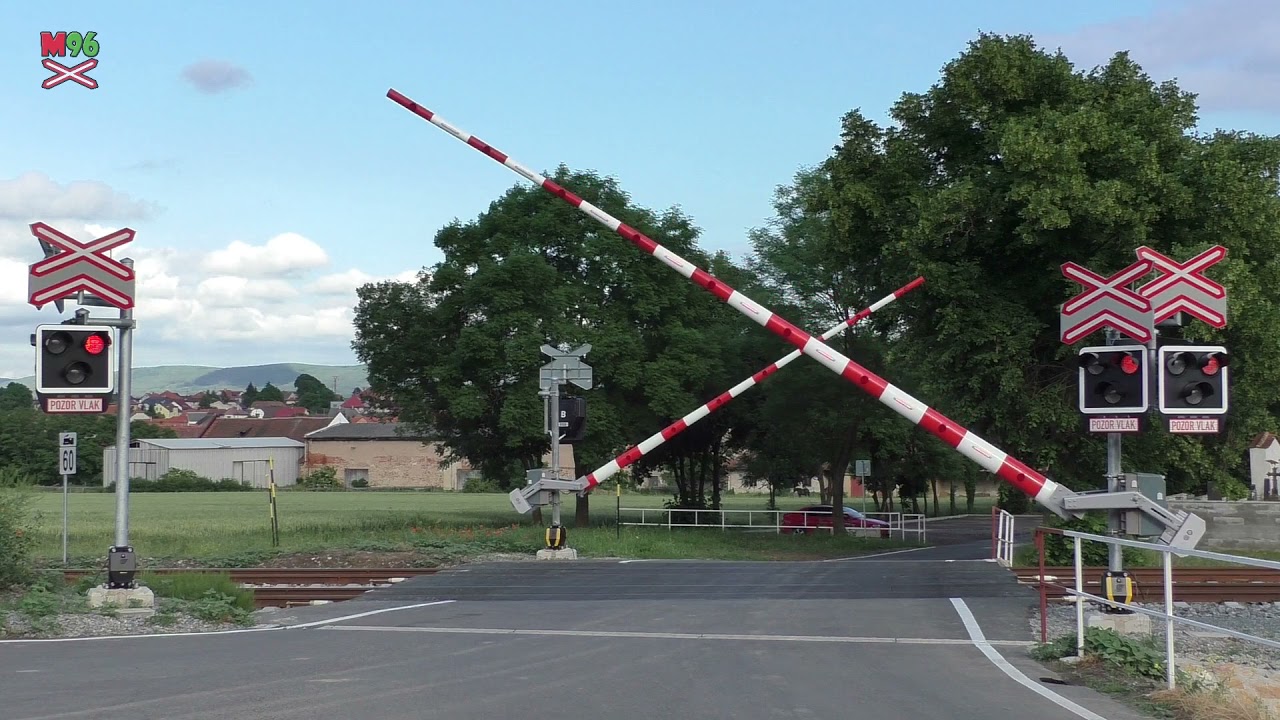 Železniční přejezd Lochovice - 22.6.2021 / Czech railroad crossing