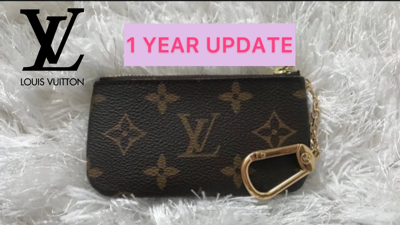 LOUIS VUITTON KEY POUCH CLES | 1 Year Update, Wear & Tear, What Fits & Review // BEST SLG?!