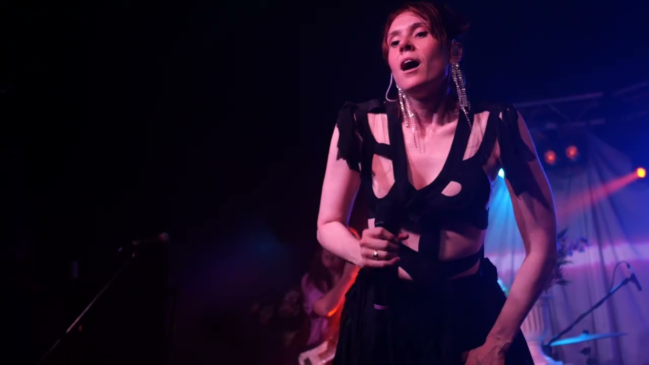 Kate Nash - Kiss That Grrrl, Shit Song, Later On, Mariella live Castle & Falcon, Birmingham 01-06-22