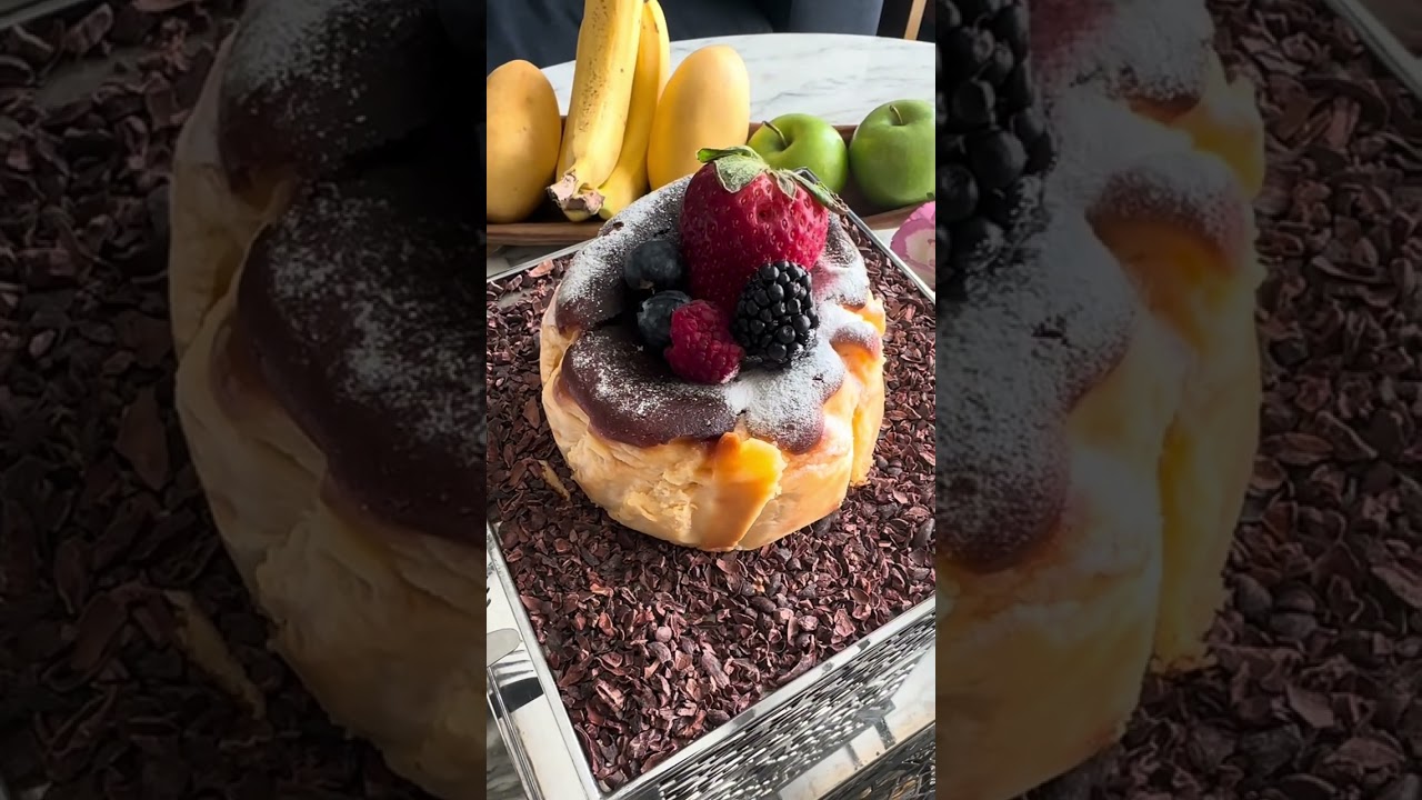 Our theatrical stay at the Solaire! #LesMizWorldTour #LesMisPH #LesMizArena #solaireresortandcasino