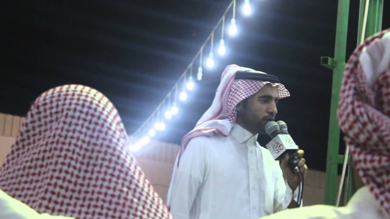 | هذا الشاعر ابن عقاب بصدمه واتوطاه | الشاعر عايض المالكي | عند متعان