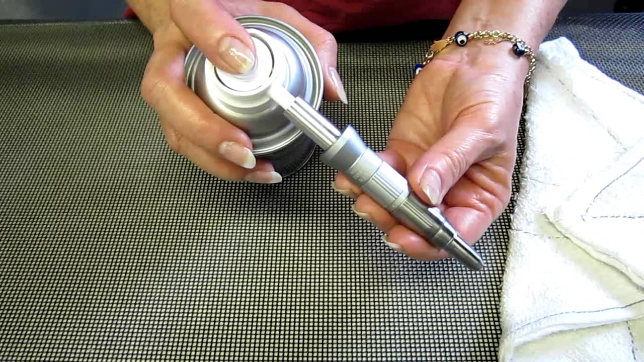 Lubricating the straight handpiece
