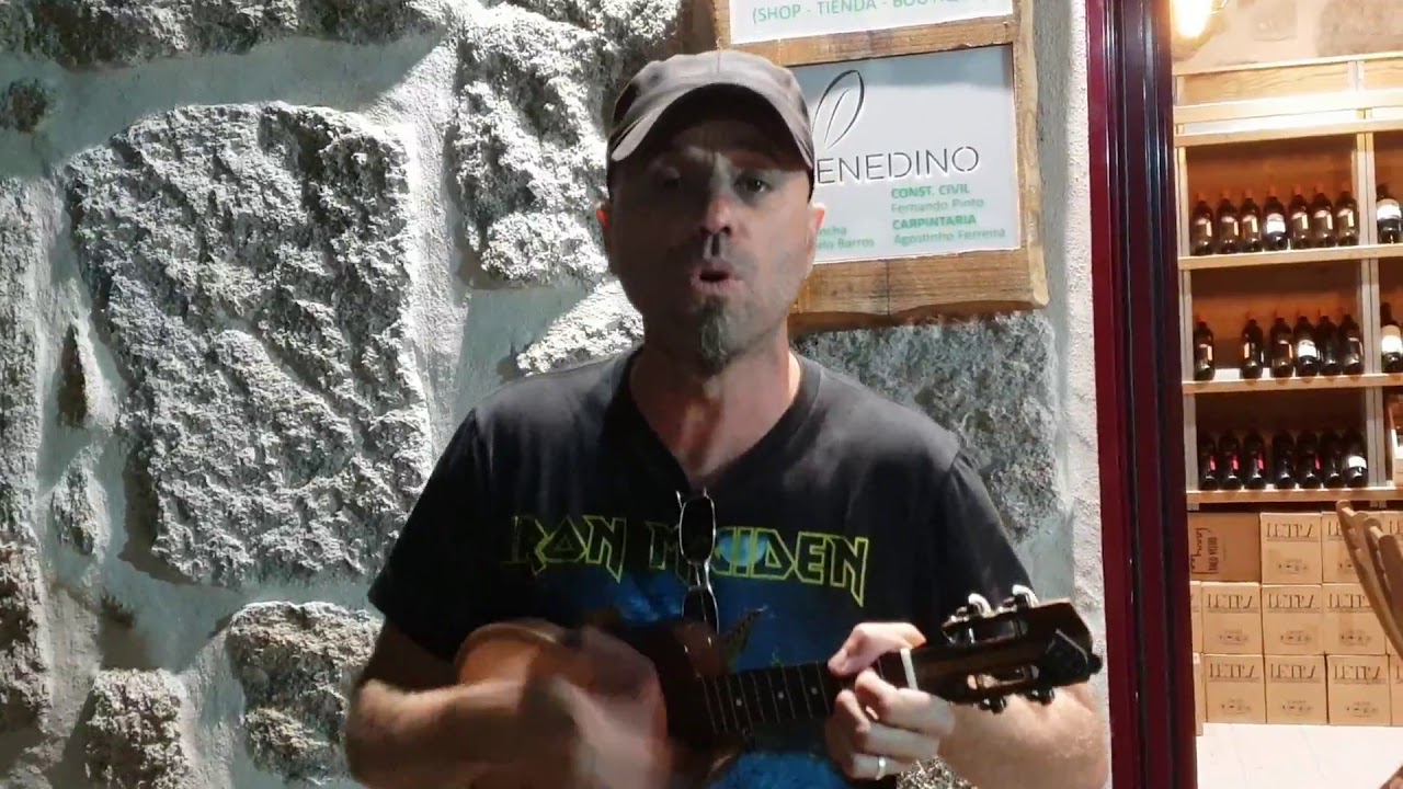 Zeze Fernandes a cantar pro Sousa  em Nossa Senhora da Peneda 2019