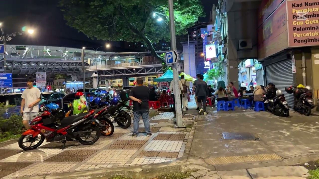 Night Walk from Chow Kit to Petronas Towers via Saloma Bridge | Hidden Kuala Lumpur