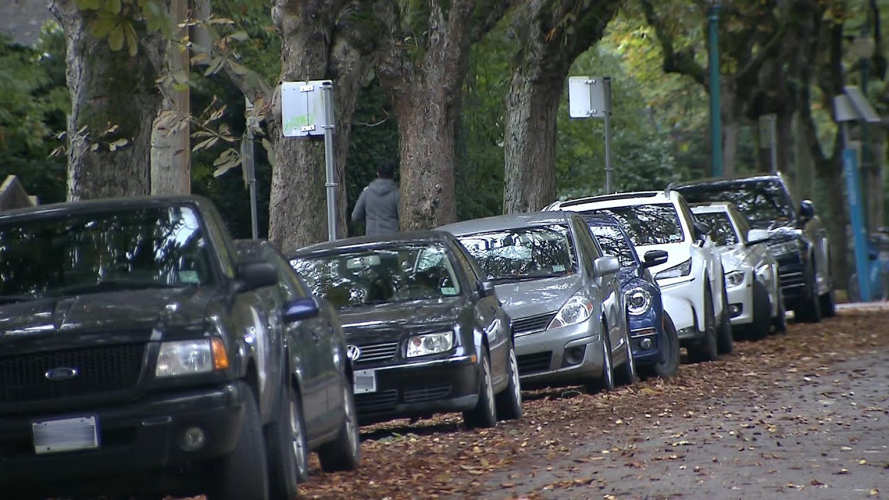 Proposed Vancouver parking permit fees under debate at council