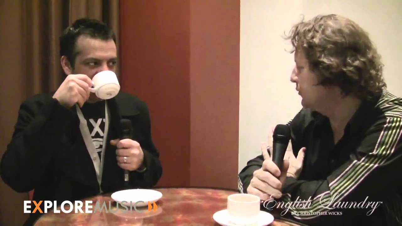 Alan Cross sits down with Sam Fogarino.