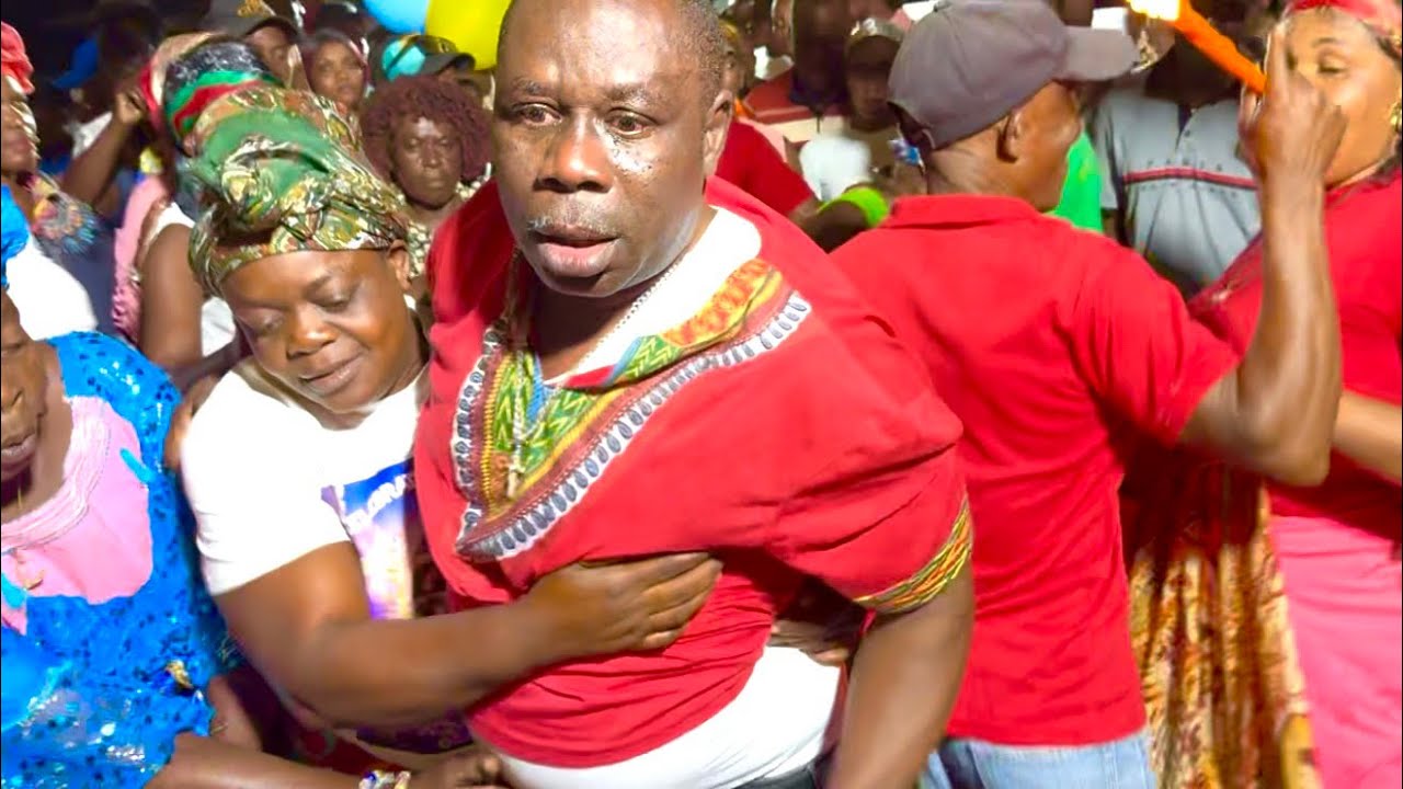 YON LWA ZANGI MONTE MESYE SA PANDAN LAP CHANTE. VODOU 3 TANBOU KAY BÒKÒ ANGRAN SÈKA DÒNO BWADLANS