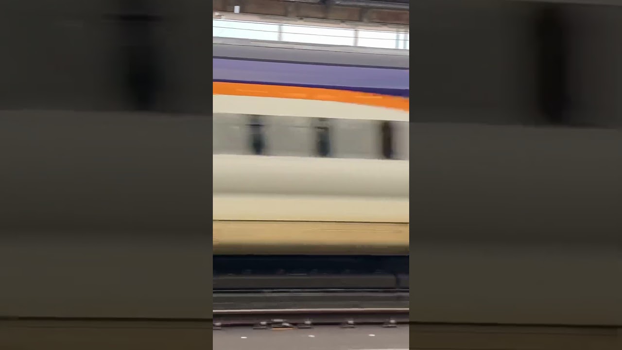 200系カラーのE2系J66編成とE3系L67編成の高速通過！#e2系 #新幹線 #東北新幹線