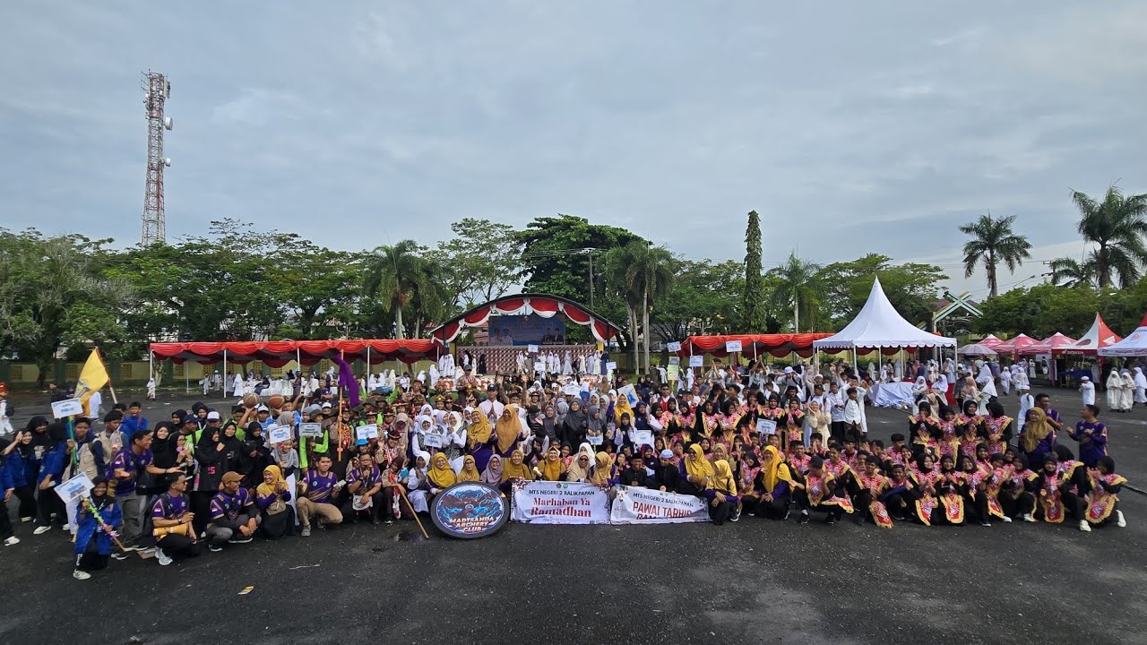 Pawai Tahrib Ramadhan dan memeriahkan HUT Kota Balikpapan ke -129 (13 Februari 2026) - MTsN 2 Baltim