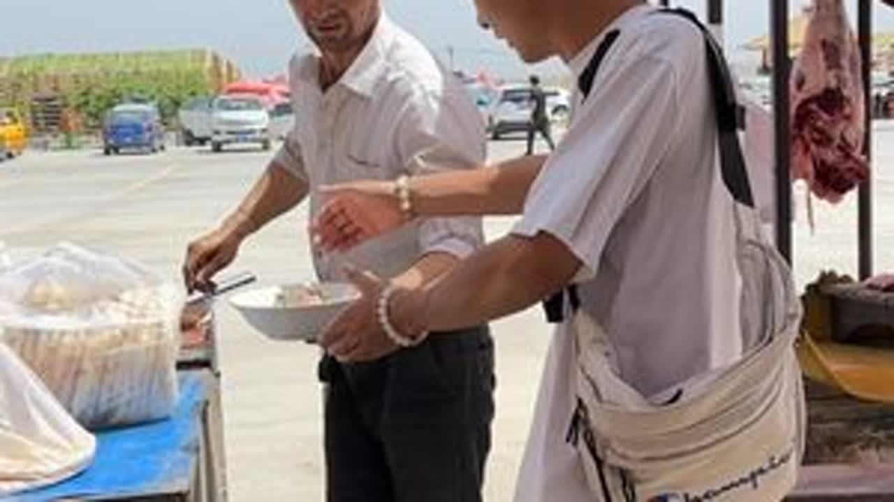 一个石头28万，整的都不敢问价了#新疆和田玉 #挖玉人 #和田玉籽料