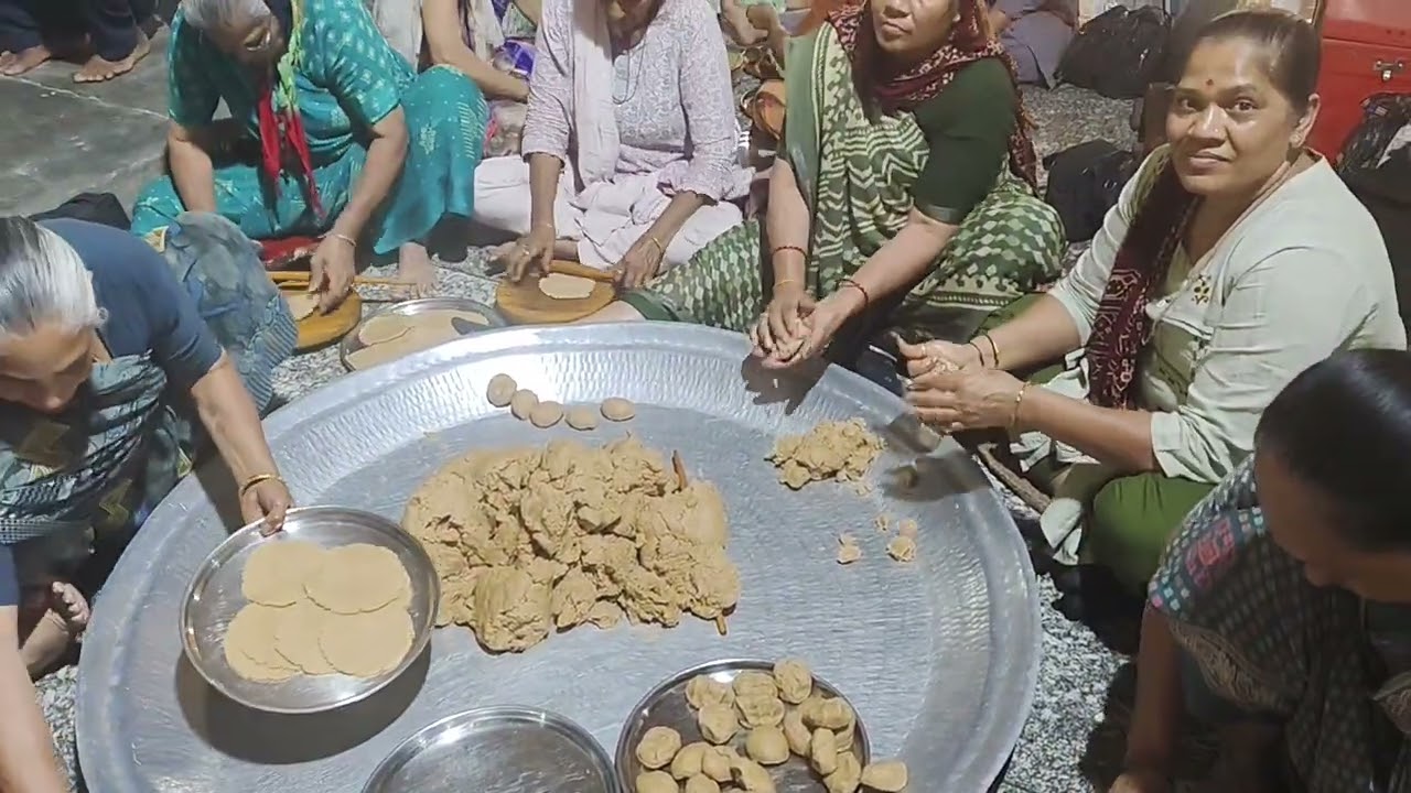 વડતાલધામ: રંગોત્સવ પછી ૪૫૦૦૦ જેટલા ભાવિકો વડતાલમાં   ભાવતા ભોજન પ્રસાદ આરોગશે: ૩/૩/૨૦૨૬: