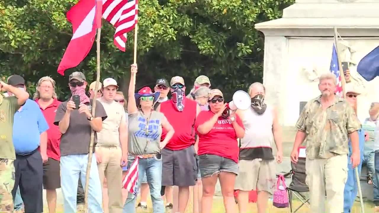 Black Lives Matter protest gets heated in Gadsden, Alabama