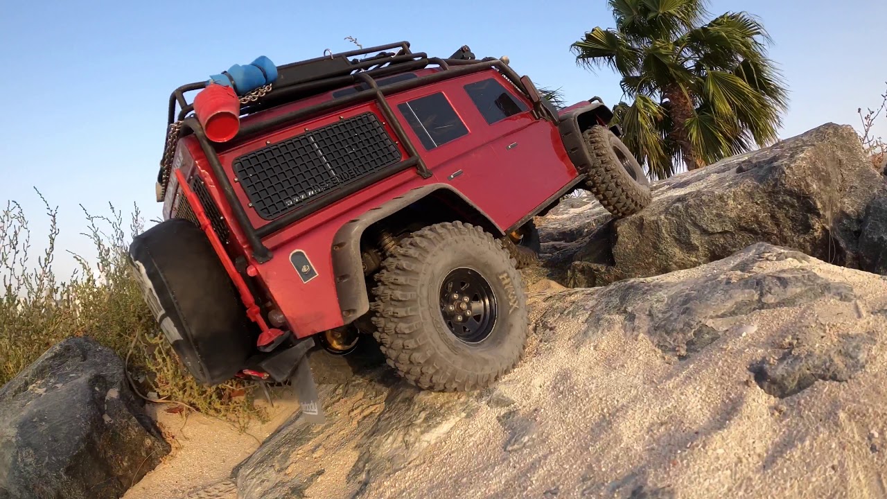 HYRAX on TRX4 Defender Crunchy moves Part 5