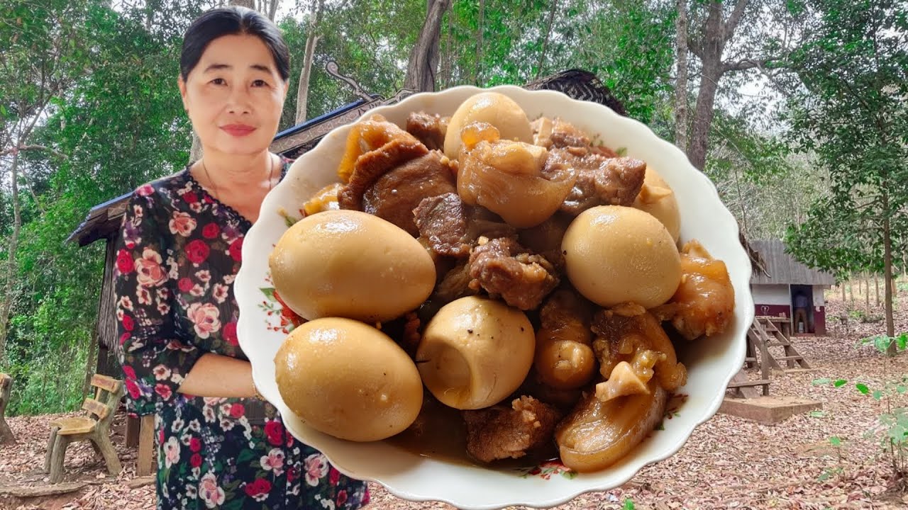 តិចនិចខសាច់ជ្រូកពងទាបែបខាប់ៗមានរសជាតិឆ្ងាញ់ណាស់-Cambodia food/Dara Cooking 