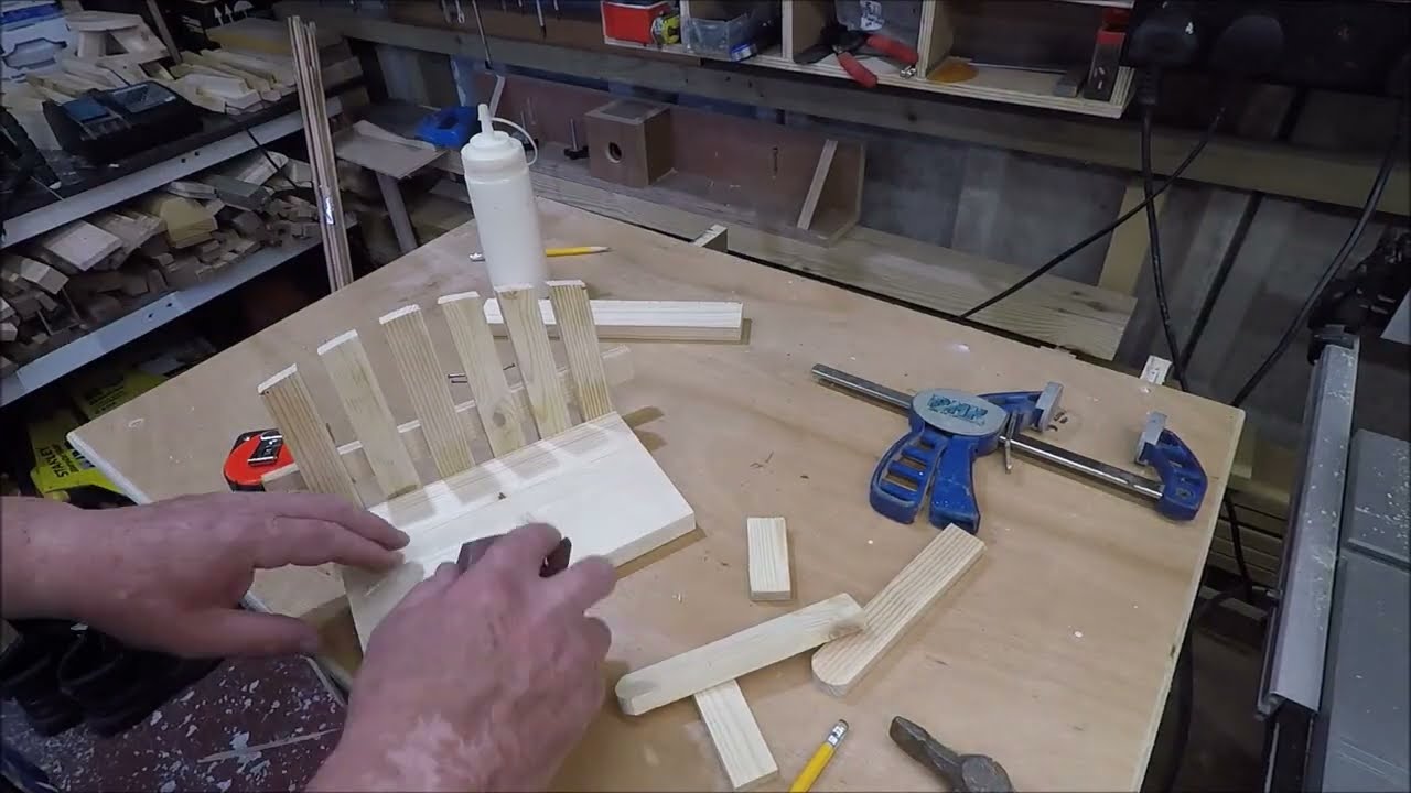 How to make a Squirrel chill out bench