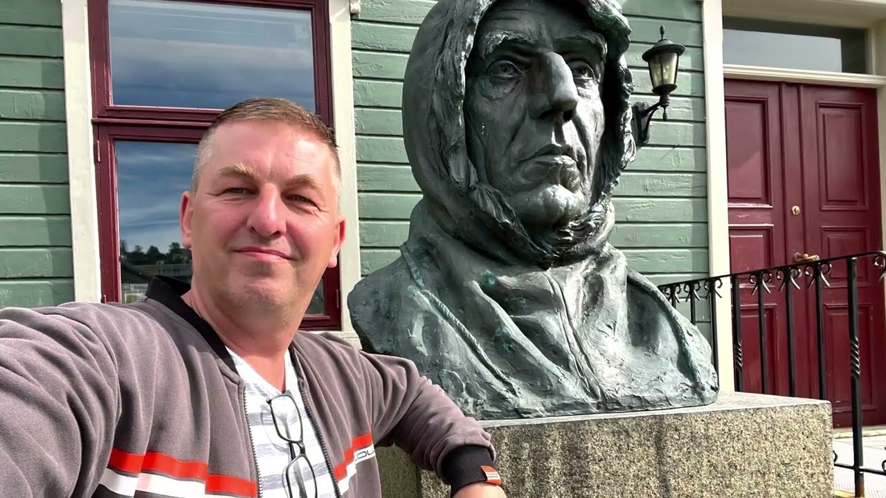 AIDAbella Tromsø, Huskyfarm, Eismeekathedrale und Fjellheisen 31.07.2022