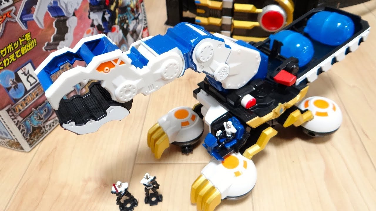 イクサポッド射出ギミック搭載！DXパワードイクサー レビュー！走行 & バトルモードに2モード変形！キャッスルドランと合体再現可能！仮面ライダーイクサ