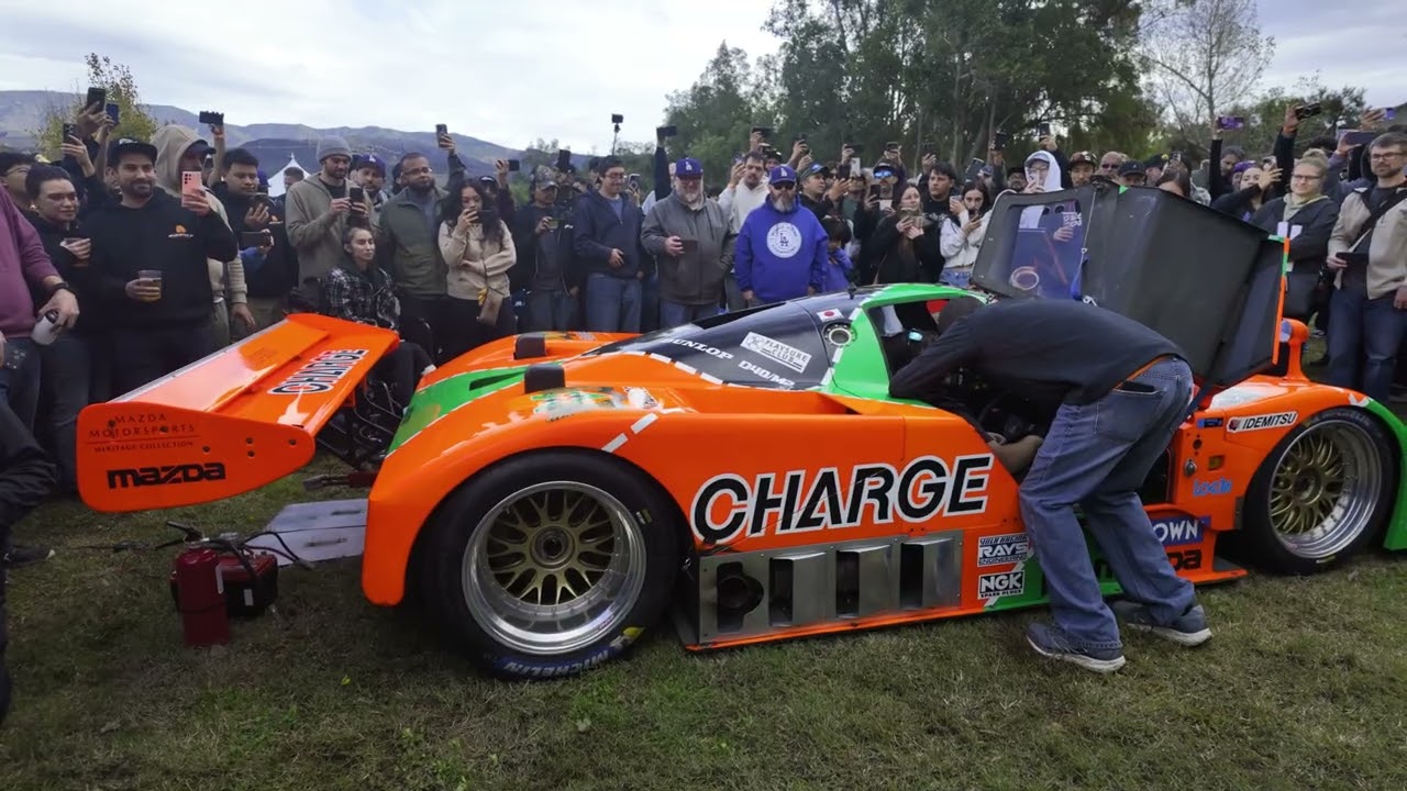 Mazda 767b startup and revs at sevenstock 