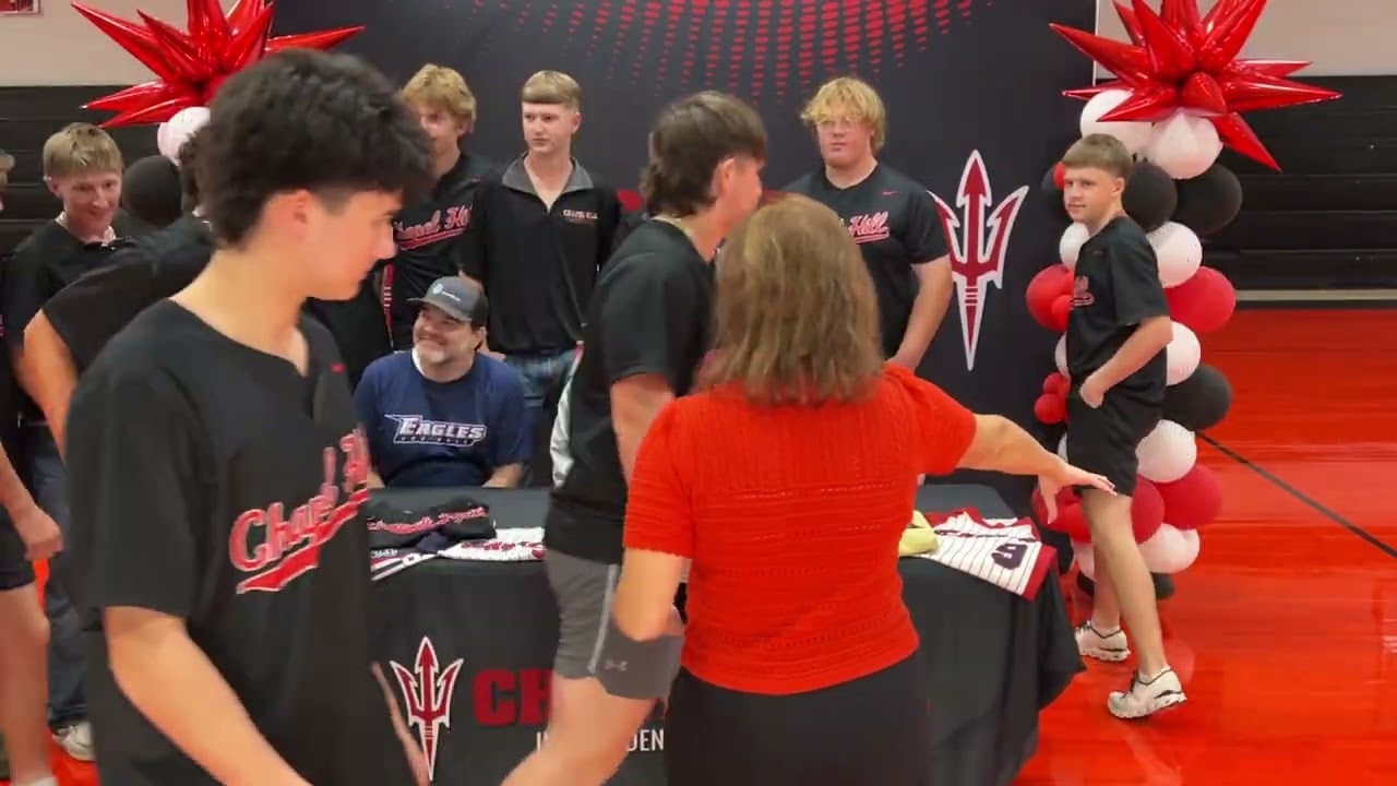 Chapel Hill Signing Day: Tucker LeCroy signs to NTCC (Baseball) 030526