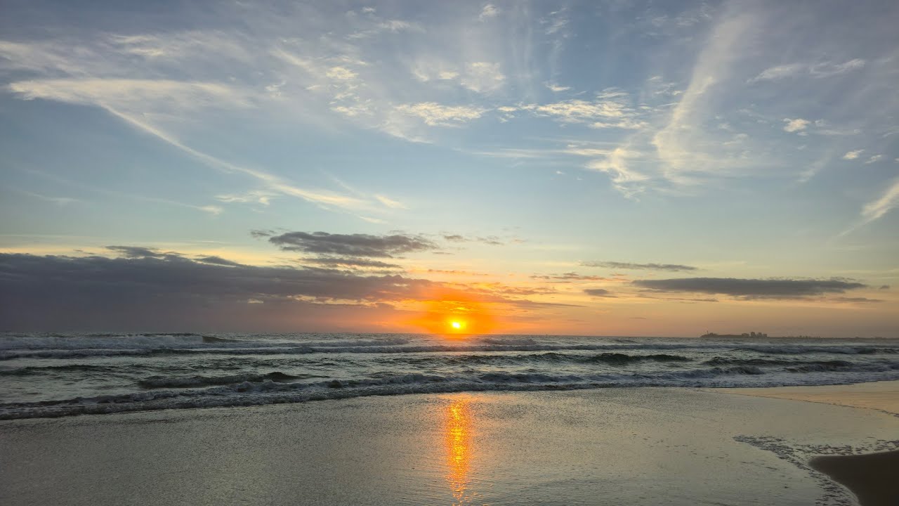 Vivid Morning at Mudjimba, Australia | Sunrise 125 – Scenic Nature | UHD, 4K