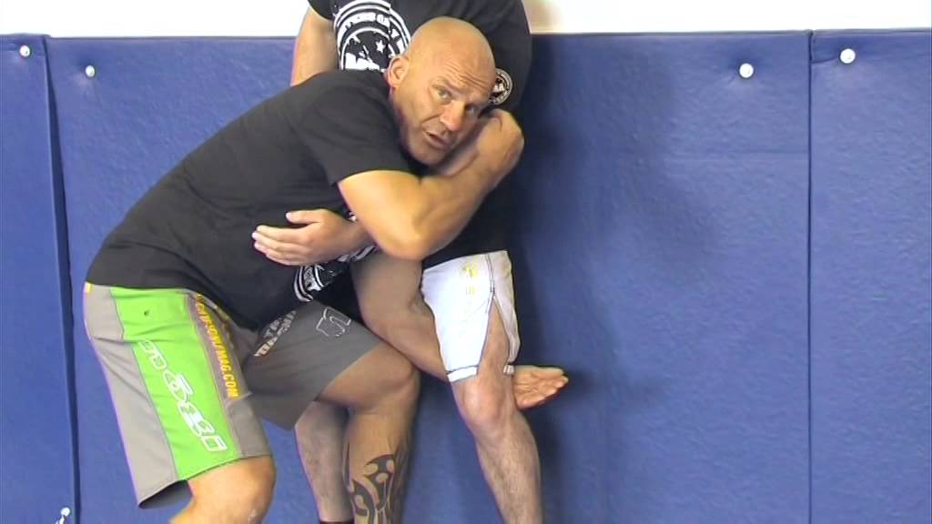 Machine MMA Cage Control - Single leg take down