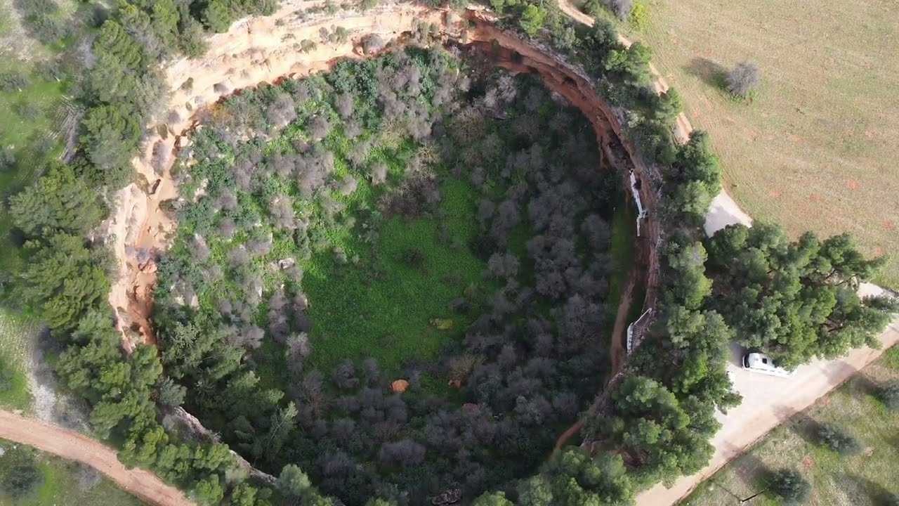 Οι Δολίνες Σπηλιές των Διδύμων Αργολίδας. Άγιος Γεώργιος και Ναός της Μεταμόρφωσης