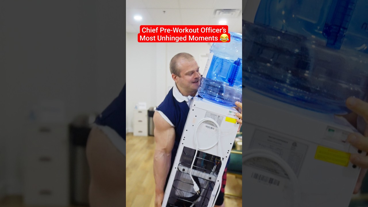Самые нелепые моменты в карьере офисного бодибилдера!!💀🤣