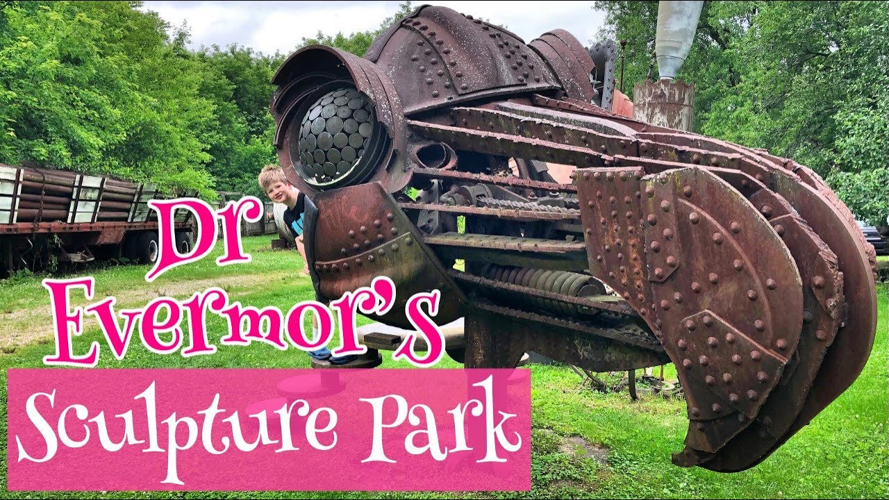 STEAMPUNK before Steampunk was a thing! Dr. Evermor's Sculpture Park ( Forevertron )
