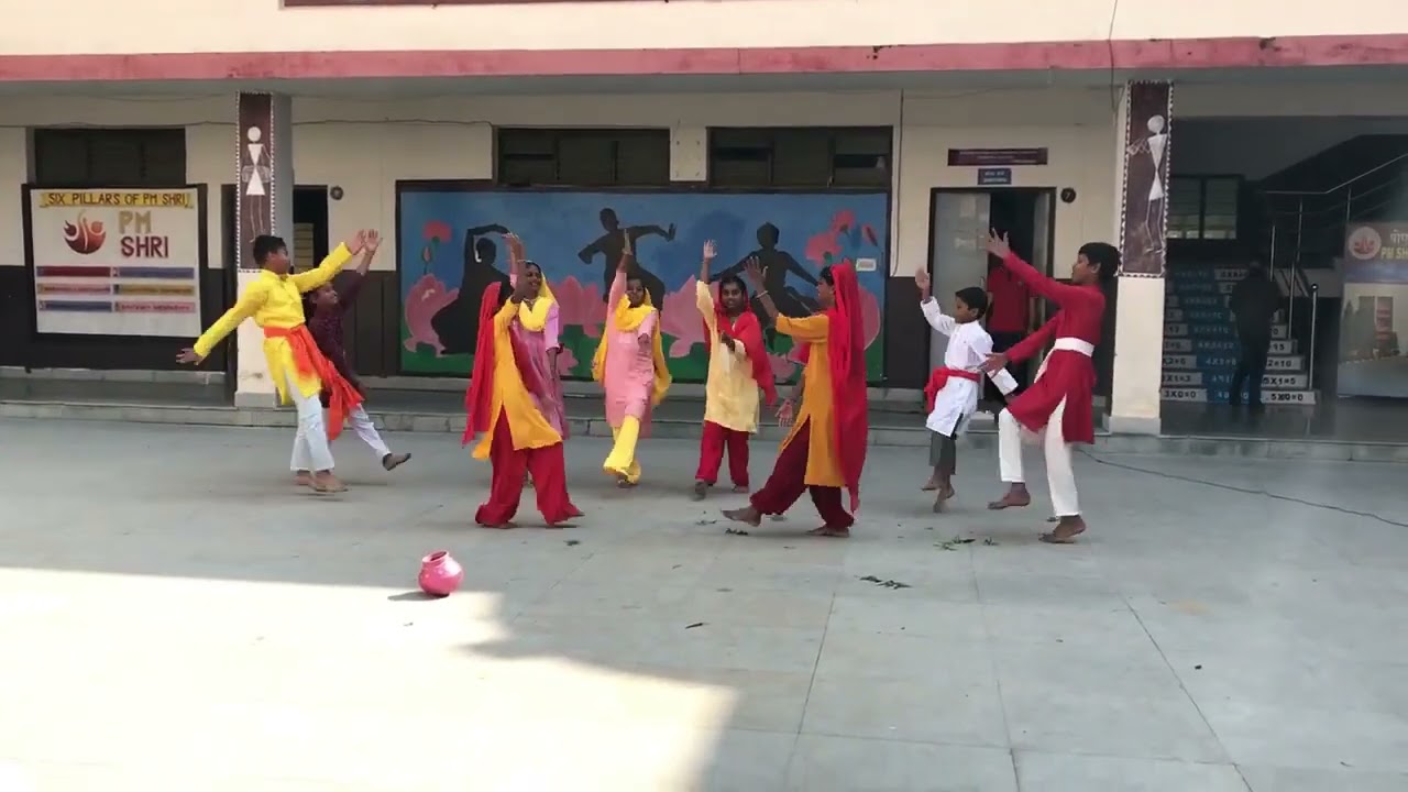 KV KNR 15-11-25 CCA ACTIVITY GROUP DANCE   12 ..