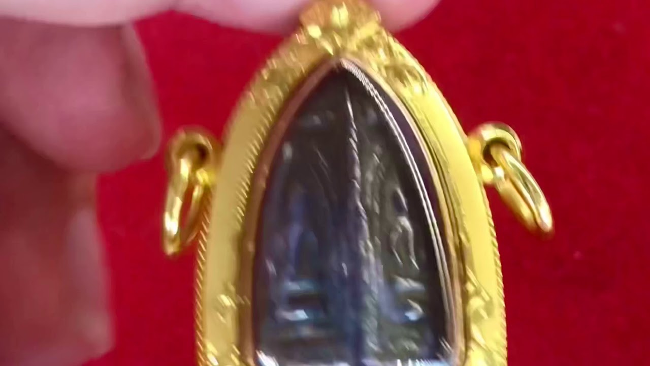 กรอบยกซุ้ม3หูใส่ “พระพรหมสี่หน้า หลวงพ่ออี๋ เนื้อเมฆพัตร วัดสัตหีบ” ☎️063-446-3462☎️