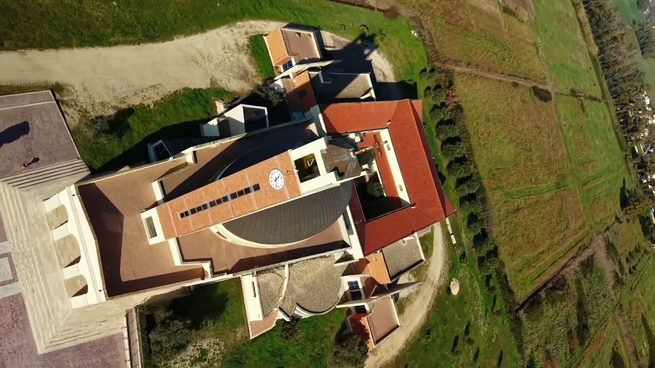 Evoluzioni con Dji mini5pro sul Campanile Stella Maris