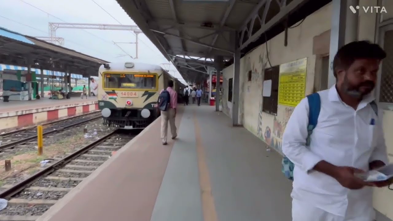 Chennai Beach To Tambaram Local Train Travel, #chennaibeach #tambaram