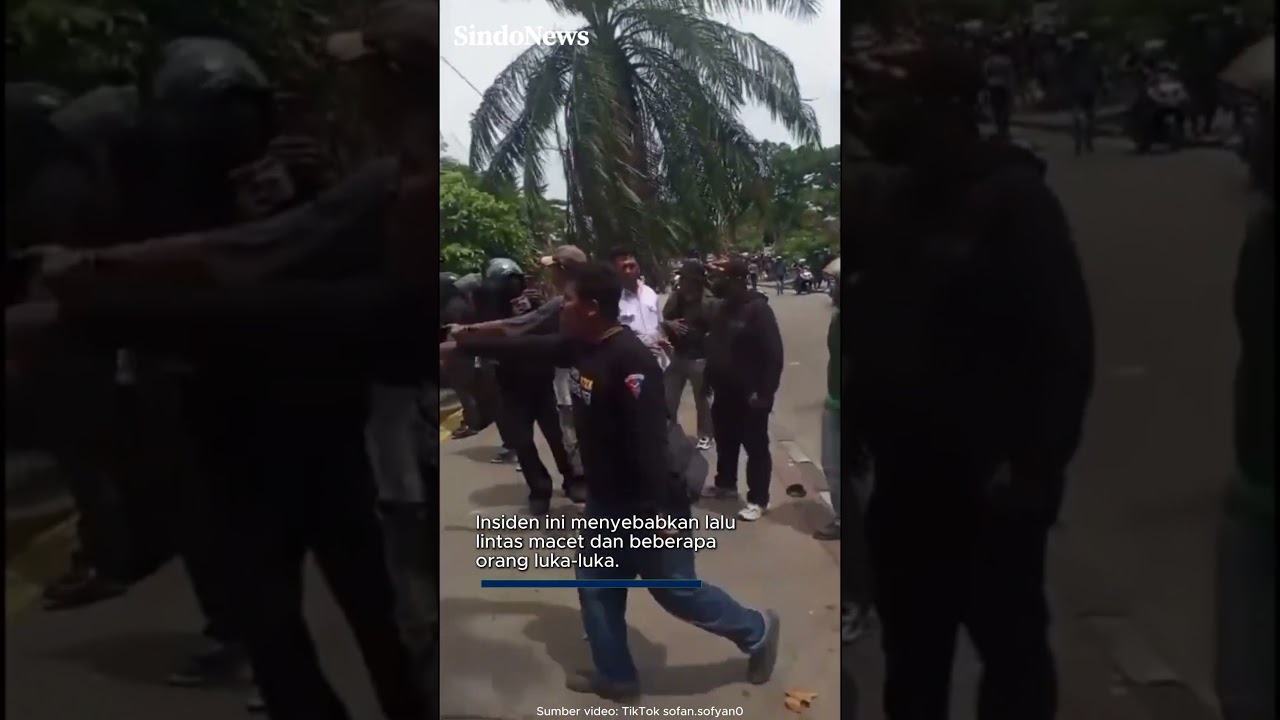 Mencekam! Ormas vs Debt Collector Bentrok di Cengkareng, Batu Beterbangan
