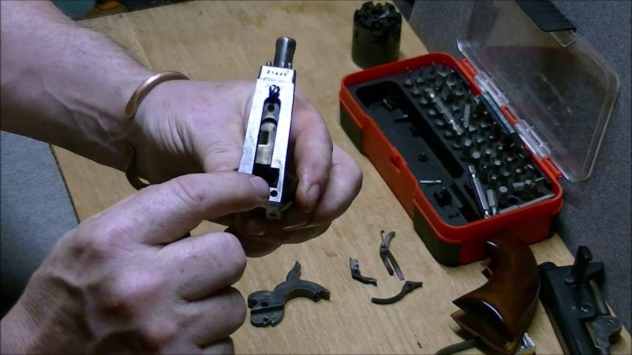 PERCUSSION REVOLVER SERIES COMPLETE BREAKDOWN OF THE 1851 NAVY