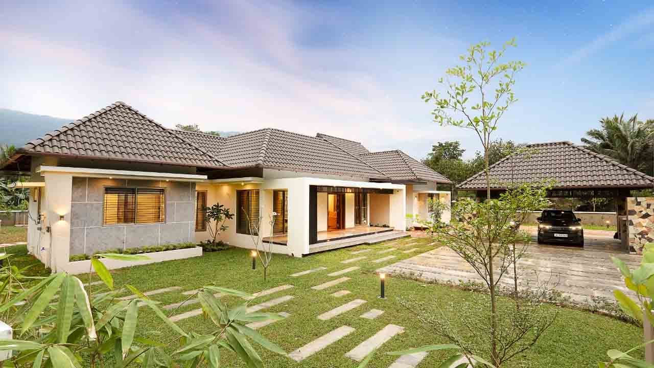A kerala style house in harmony with nature(JJ VILLA @ MELUKAVU )