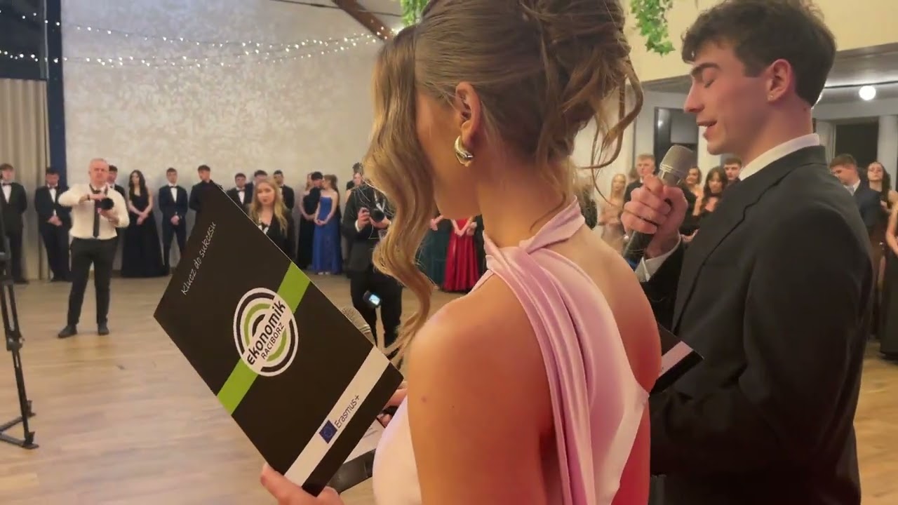 Podziękowania dla wychowawców, nauczycieli klas maturalnych Ekonomika Racibórz - studniówka 2026