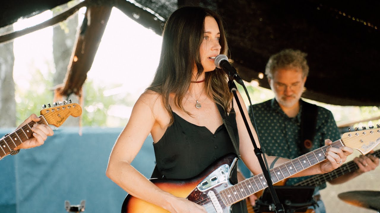 WNXP Presents: Lera Lynn Live at imogene + willie (Full Performance)