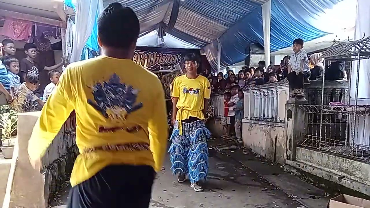 atraksi kungfu||burok SNC (Santika nada Cipari)||live Cipari kec.cigugur kab.kuningan