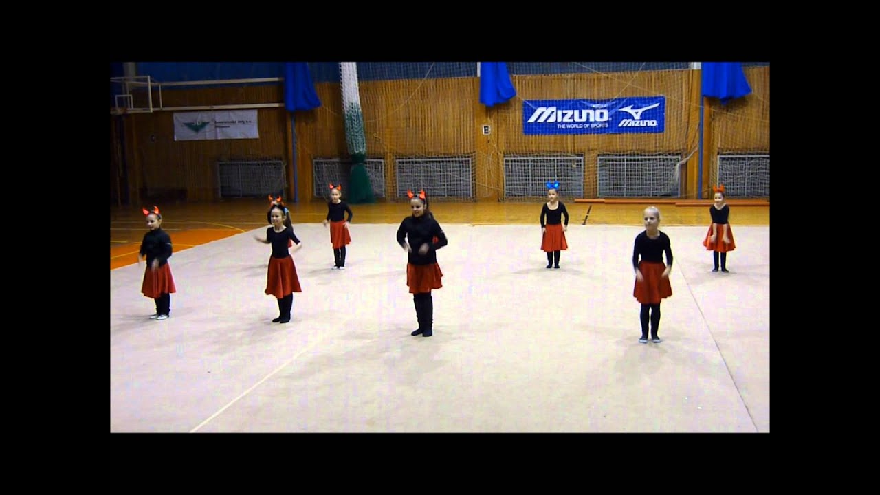Čertice SC 80 Chomutov - vystoupení moderní gymnastiky