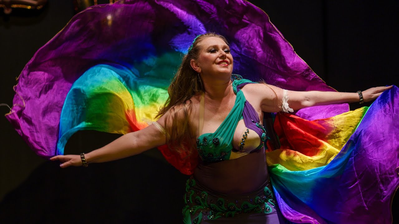 Kamilah_silk wings | hedvábná křídla_Opava 2025