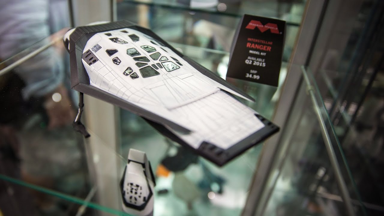 Science-Fiction Replica Ship Kits from Moebius Models