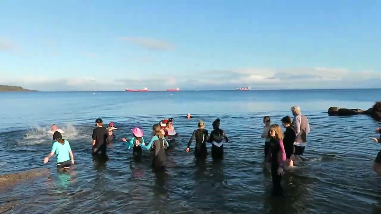 'The Douglas Dook' Brodick New Year swim in the sea Isle of Arran @davetheraverovingtherock