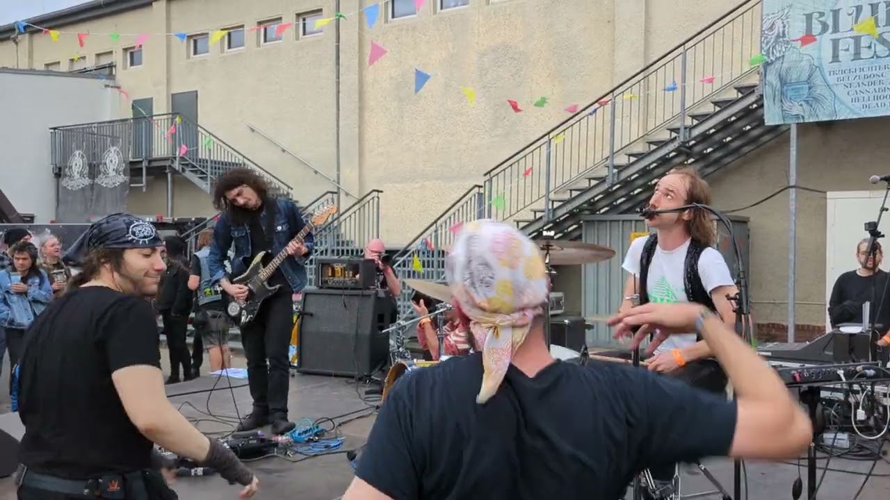 Cannabineros Live Desertfest Berlin 2023 Open Air Stage