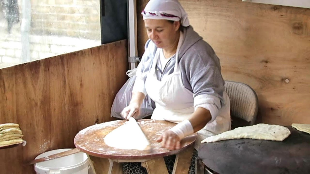 London Street Food. Turkish Gozleme Wrap with Spinach, Chicken and More. Tasted in Islington Market