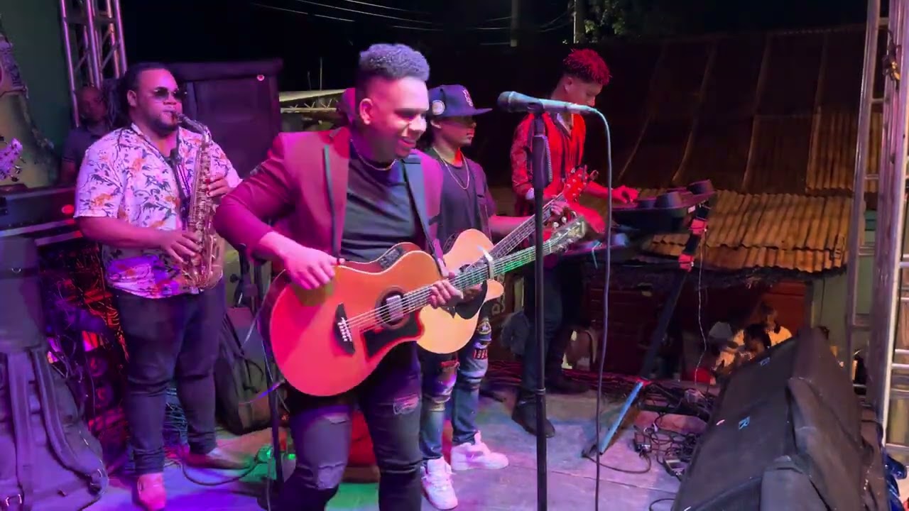 Ronny Manuel El Chamaquito Del Sonido - Mambo Viral merengue en vivo #ronnymanuel