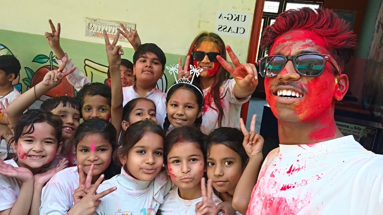 School me holi 🫟 kheli 😀 | day 77 - 365 day challenge 