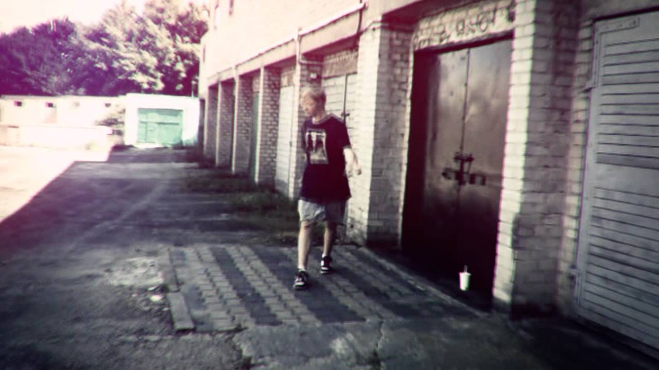 BASSNEUROTIC Neville- the virus inside you