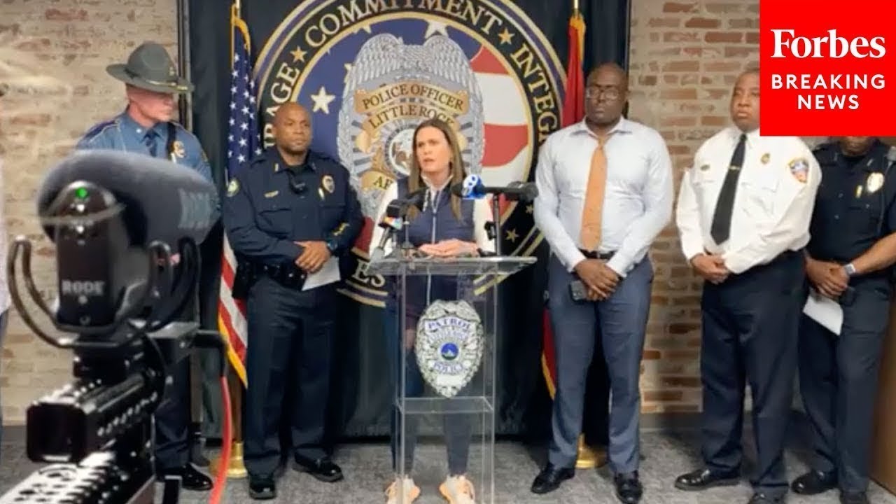 JUST IN: Arkansas Gov. Sarah Huckabee Sanders, Little Rock Mayor Hold Press Briefing After Tornados