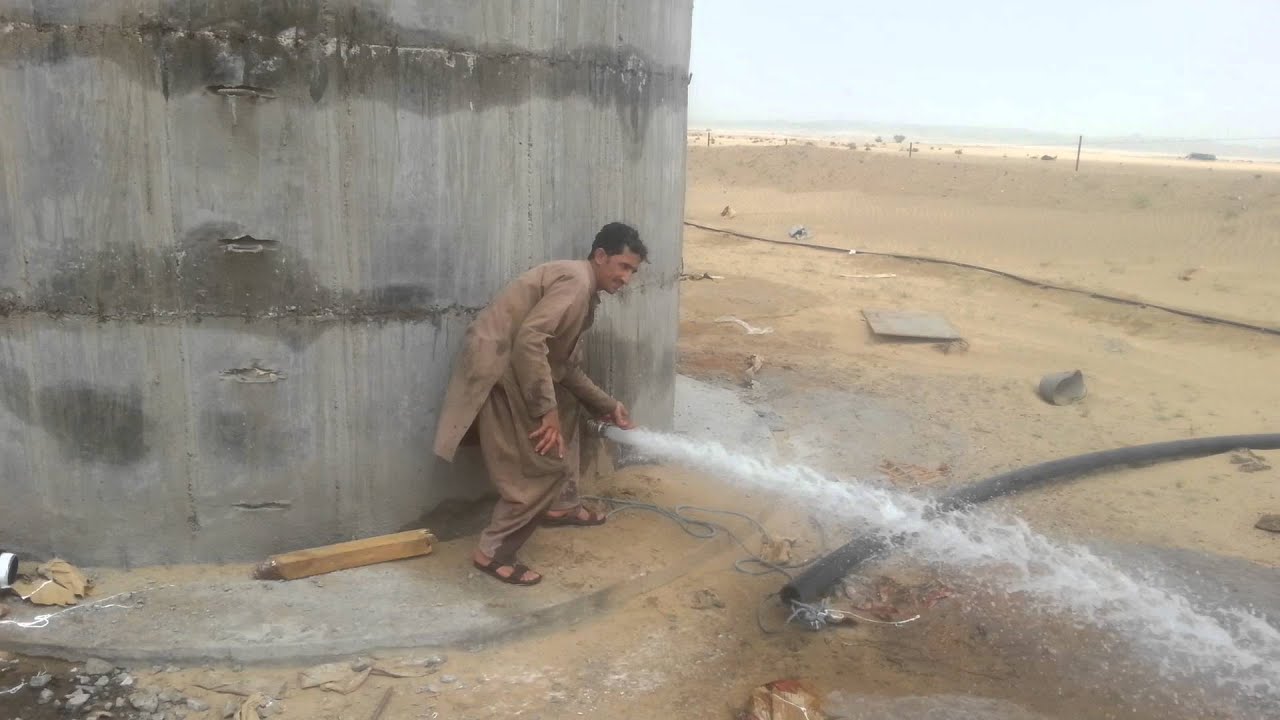 ساتر وخزانات ري للمزارع