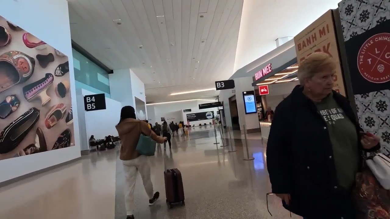 Walking through San Francisco Int'l Airport, Harvey Milk Terminal 1